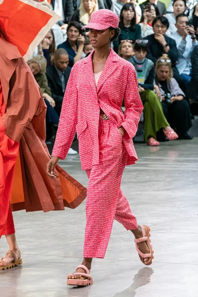 Look 40